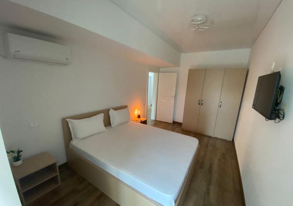 Mamaia Central apartament 2 camere bloc nou