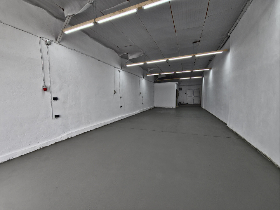 Hala 145 mp si spatiu de birouri Interioară 3 nr 1 2 intrări renovată