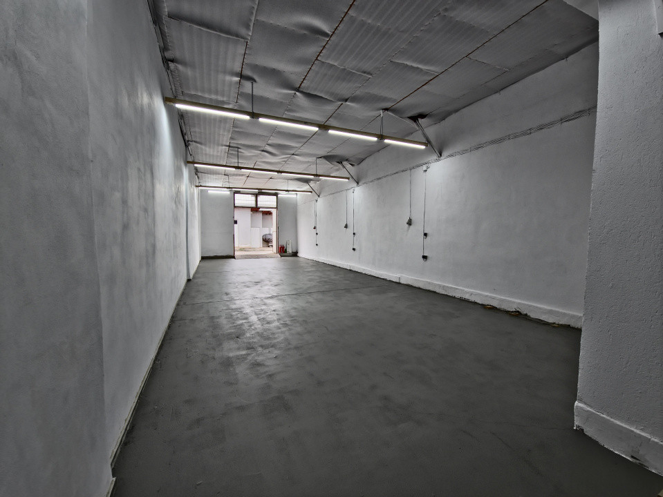 Hala 145 mp si spatiu de birouri Interioară 3 nr 1 2 intrări renovată