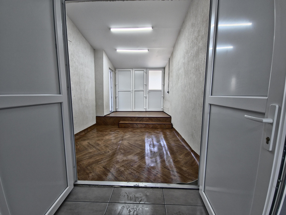 Hala 145 mp si spatiu de birouri Interioară 3 nr 1 2 intrări renovată
