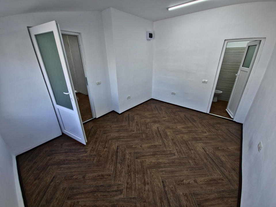 Hala 145 mp si spatiu de birouri Interioară 3 nr 1 2 intrări renovată