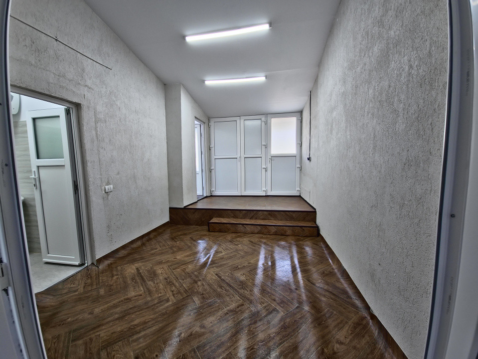 Hala 145 mp si spatiu de birouri Interioară 3 nr 1 2 intrări renovată